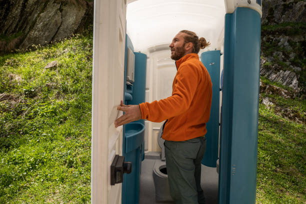 Portable Toilet Options We Offer in Chester Gap, VA